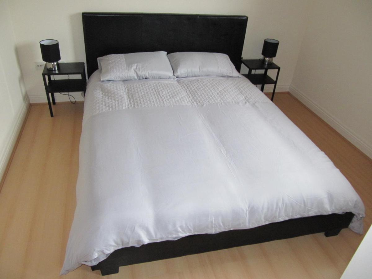 Cozy Off Road 2 Bedroom Cottage Apartment With Free Wi-Fi And Private Parking กลาสโกว์ ภายนอก รูปภาพ