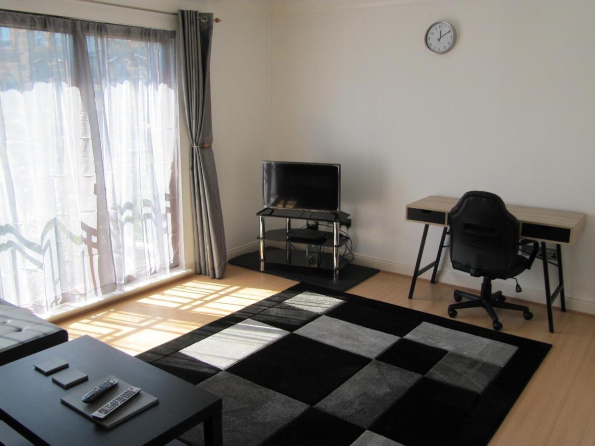 Cozy Off Road 2 Bedroom Cottage Apartment With Free Wi-Fi And Private Parking กลาสโกว์ ภายนอก รูปภาพ